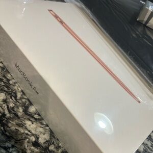 Gold  13 inch MacBook Air with Apple M1 Chip